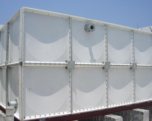 洛陽(yáng)玻璃鋼水箱