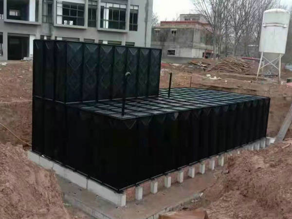 地面安裝洛陽BDF水箱有哪些優(yōu)缺點?