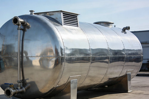 洛陽(yáng)不同材質(zhì)的不銹鋼水箱優(yōu)缺點(diǎn)是什么?